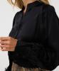 Esqualo_Blouse_basic_satin_feathers_Black_Hilnetta_s_9