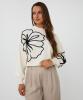 Esqualo_Sweater_tape_flower_patch_white_Hilnetta_s_4