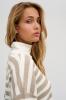 My_Essential_Wardrobe_21_puff_blouse_off_white_More_of_Me_5