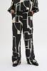 My_Essential_Wardrobe_Kelly_pant_More_of_Me_2