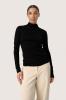 Soaked_in_luxury_Fauna_Rollneck_Black_Hilnetta_s_2