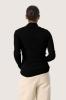 Soaked_in_luxury_Fauna_Rollneck_Black_Hilnetta_s_3