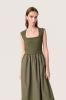 Soaked_in_luxury_Simone_phoebe_dress_grape_leaf_Hilnetta_s_3