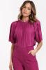 Studio_Anneloes_Alma_plisse_top_raspberry_More_of_Me_2