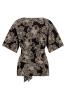 Studio_Anneloes_Iren_flower_top_black_latte_Hilnetta_s