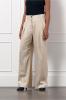 Studio_Anneloes_Riley_gold_linen_trousers_Hilnetta_s_2