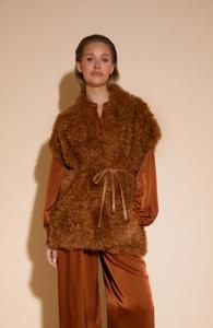 Amaya_Amsterdam_Diaz_gilet_brown_Hilnetta_s_1