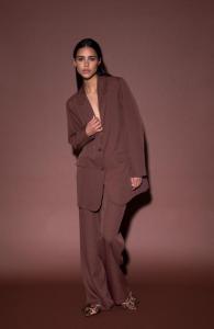 Amaya_Amsterdam_Jane_Blazer_bordeaux_Hilnetta_s