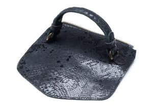 Chabo_Catwalk_Foiled_Suede_Snake_flap_Black_Hilnetta_s_3