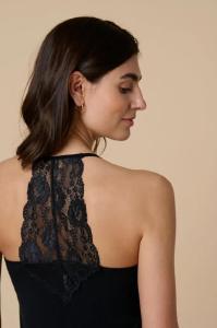 Culture_Poppy_lace_singlet_Black_Hilnetta_s_2