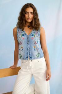 Culture_Tiala_Aniceta_embroidery_denim_Hilnetta_s