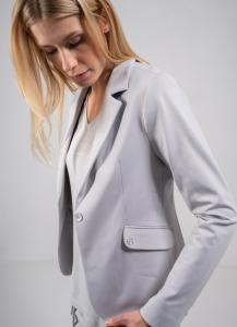 Elias_Rumelis_L32YD_Blazer_titanium_More_of_Me