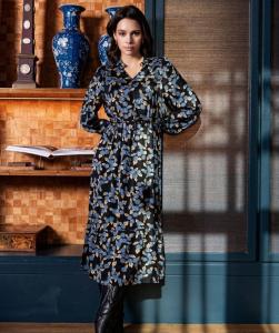 Esqualo_Dress_midi_blue_moon_More_of_Me
