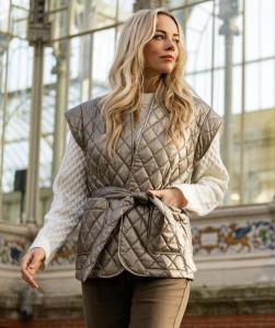 Esqualo_Gilet_padded_PU_soft_gold_More_of_Me_1