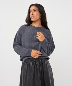 Esqualo_Sweater_r_neck_wool_Hilnetta_s