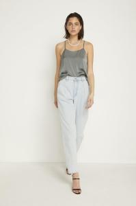 My_Essential_Wardrobe_Dean_mom_126_Y_Light_Blue_wash_More_of_Me