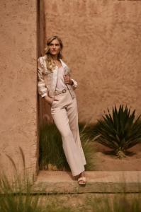 Nukus_Aniek_Top_Silky_Powder_Hilnetta_s