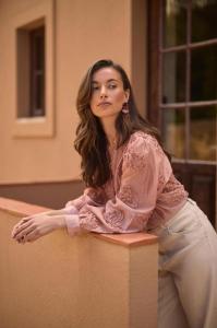 Nukus_Antonella_Blouse_Hilnetta_s