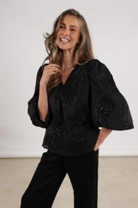 Nukus_Delilah_Blouse_Embroidery_Black_Hilnetta_s