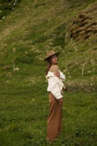 Nukus_Jill_Pants_Camel_Hilnetta_s_8