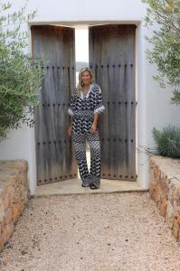 Nukus_Josephine_Pants_Graphic_black_white_More_of_Me