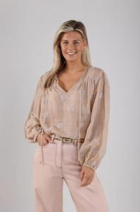 Nukus_Kaoutar_Blouse_Embroidery_Hilnetta_s