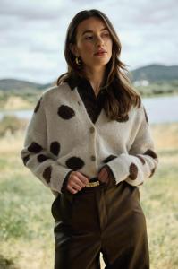 Nukus_Laure_Cardigan_Dots_Hilnetta_s
