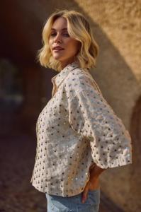 Nukus_Leena_Blouse_Paillet_sand_cloudy_Hilnetta_s