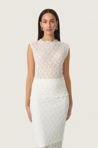 Soaked_in_luxury_Jannet_Top_Hilnetta_s_1