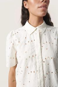 Soaked_in_luxury_Kiara_shirt_Whisper_White_Hilnetta_s_1