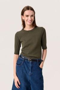 Soaked_in_luxury_Spina_tee_grape_leaf_Hilnetta_s_2
