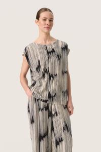Soaked_in_luxury_Zaya_top_black_sandshell_Hilnetta_s_4