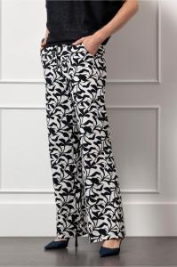 Studio_Anneloes_Abigail_leafs_trousers_kit_dark_blue_Hilnetta_s_5