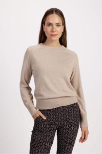 Studio_Anneloes_Basha_cashmere_pullover_latte_Hilnetta_s