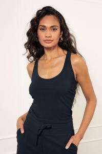 Studio_Anneloes_Basics_Nova_top_dark_blue_More_of_Me_2