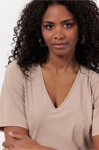 Studio_Anneloes_Essentials_Vicky_shirt_latte_Hilnetta_s_2