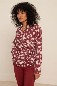 Studio_Anneloes_Faye_vneck_top_Hilnetta_s