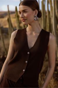 Studio_Anneloes_Fenna_knitted_gilet_Hilnetta_s_6