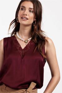 Studio_Anneloes_Florance_satin_top_bordo_More_of_Me_4
