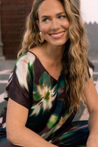 Studio_Anneloes_Jutta_satin_flower_top_multi_Hilnetta_s_5