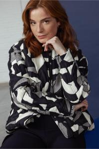 Studio_Anneloes_Kaat_stepped_bomber_kit_dark_blue_Hilnetta_s_1