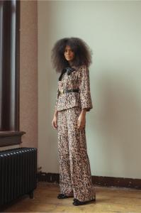 Studio_Anneloes_Lexie_block_trousers_latte_dark_blue_Hilnetta_s