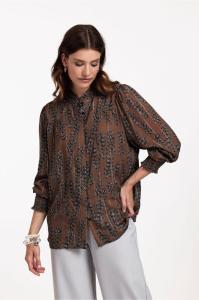 Studio_Anneloes_Lourdes_brench_blouse_bronze_light_grey_More_of_Me_3