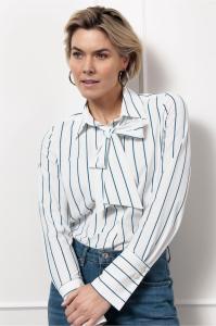 Studio_Anneloes_Nena_pinstripe_blouse_off_white_jeans_Hilnetta_s