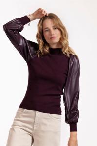 Studio_Anneloes_Noortje_faux_leather_pullover_blackberry_Hilnetta_s_1