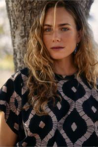 Studio_Anneloes_Renske_batik_top_black_latte_Hilnetta_s_2