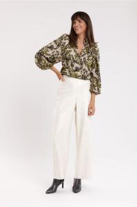 Studio_Anneloes_Selina_faux_leather_trousers_kit_More_of_Me_1