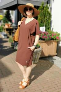 _ZIP73_Eco_jurk_v_hals_rusty_brown_1